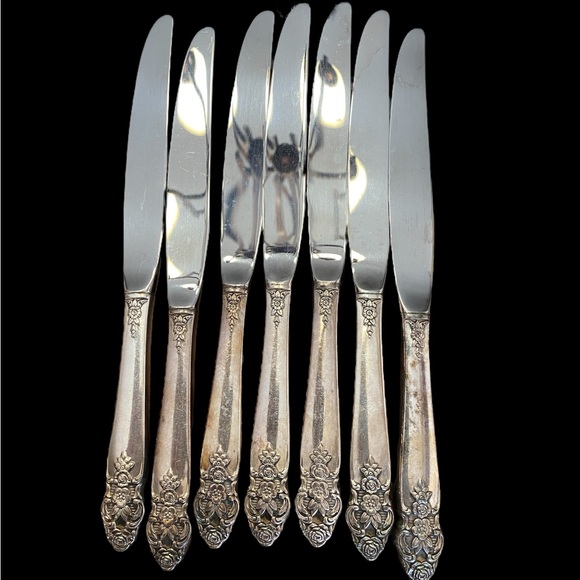 Set of Oneida Prestige 1951 Distinction Flatware. 28 pcs 7 place settings. - Picture 3 of 6